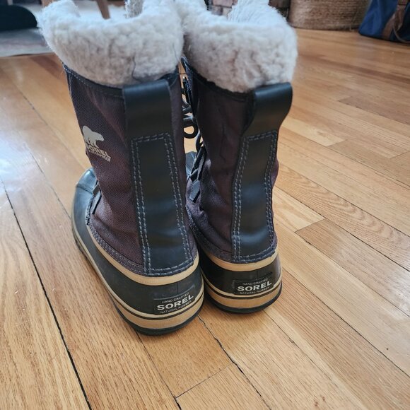 SOREL Waterproof Winter Boots ❄️ - Picture 7 of 8